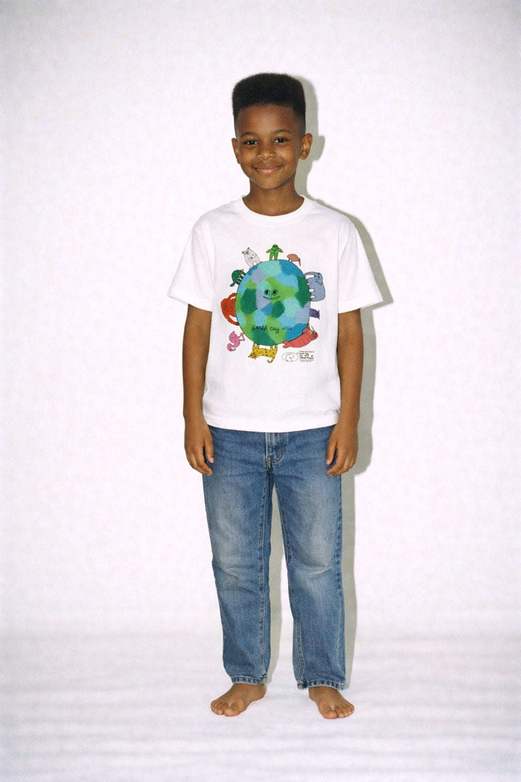 Katie Kimmel x Earth Day Kids Animals Globe (white)